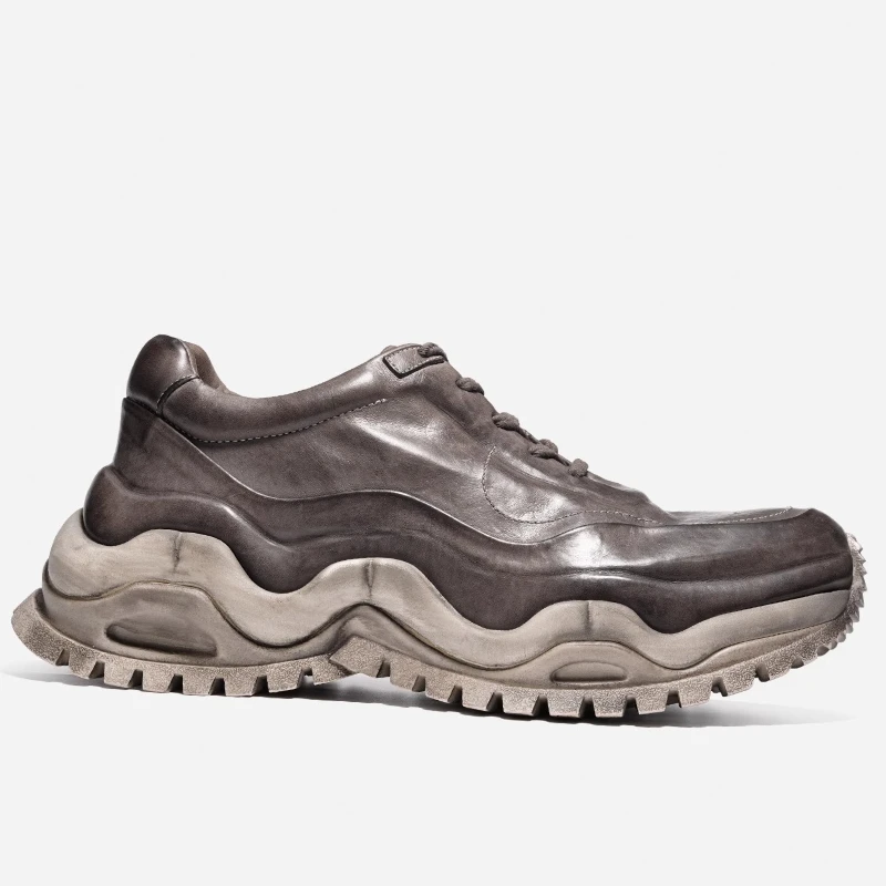 Chaussures de papa à semelles épaisses en cuir de cheval lavé à la main pour hommes et femmes rétro confortables respirantes chaussures de sport de plein air et décontractées