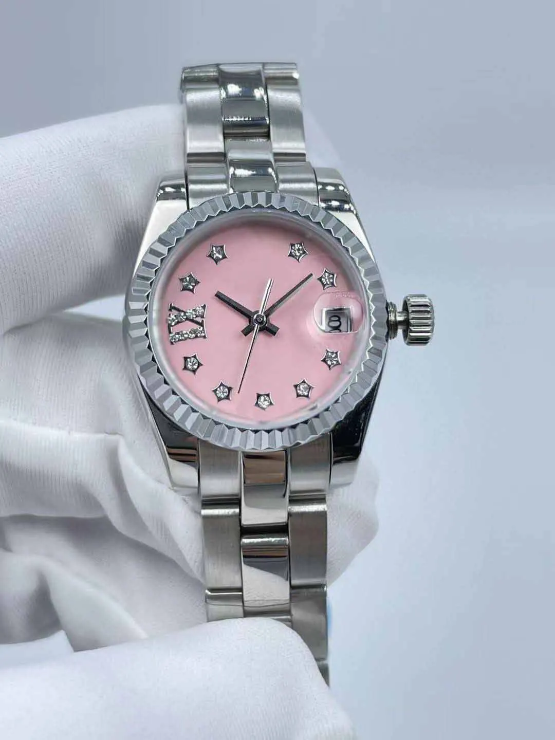 Luxury Watches for Women - 28mm Dial, Precision Steel Strap, Elegant