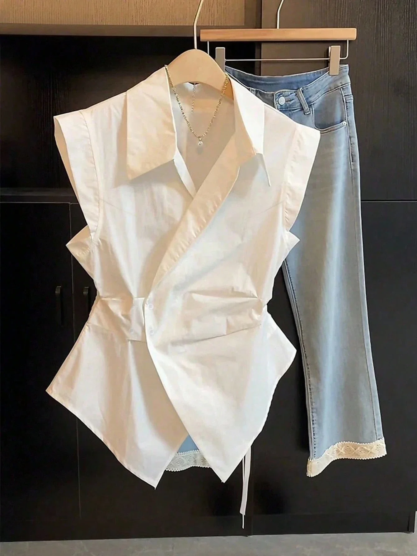 

Women Summer Casual Solid Color Sleeveless Wrap Shirt