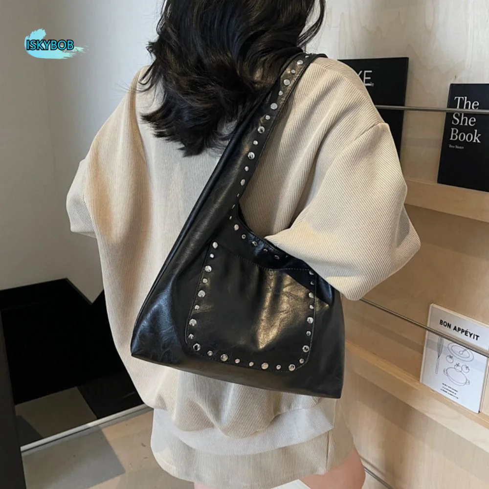 

Punk Y2K Retro Rivet Shoulder Bag Multi-pocket Oil Wax Leather Motorcycle Bag Spicy Girl Korean Locomotive Pack Girls