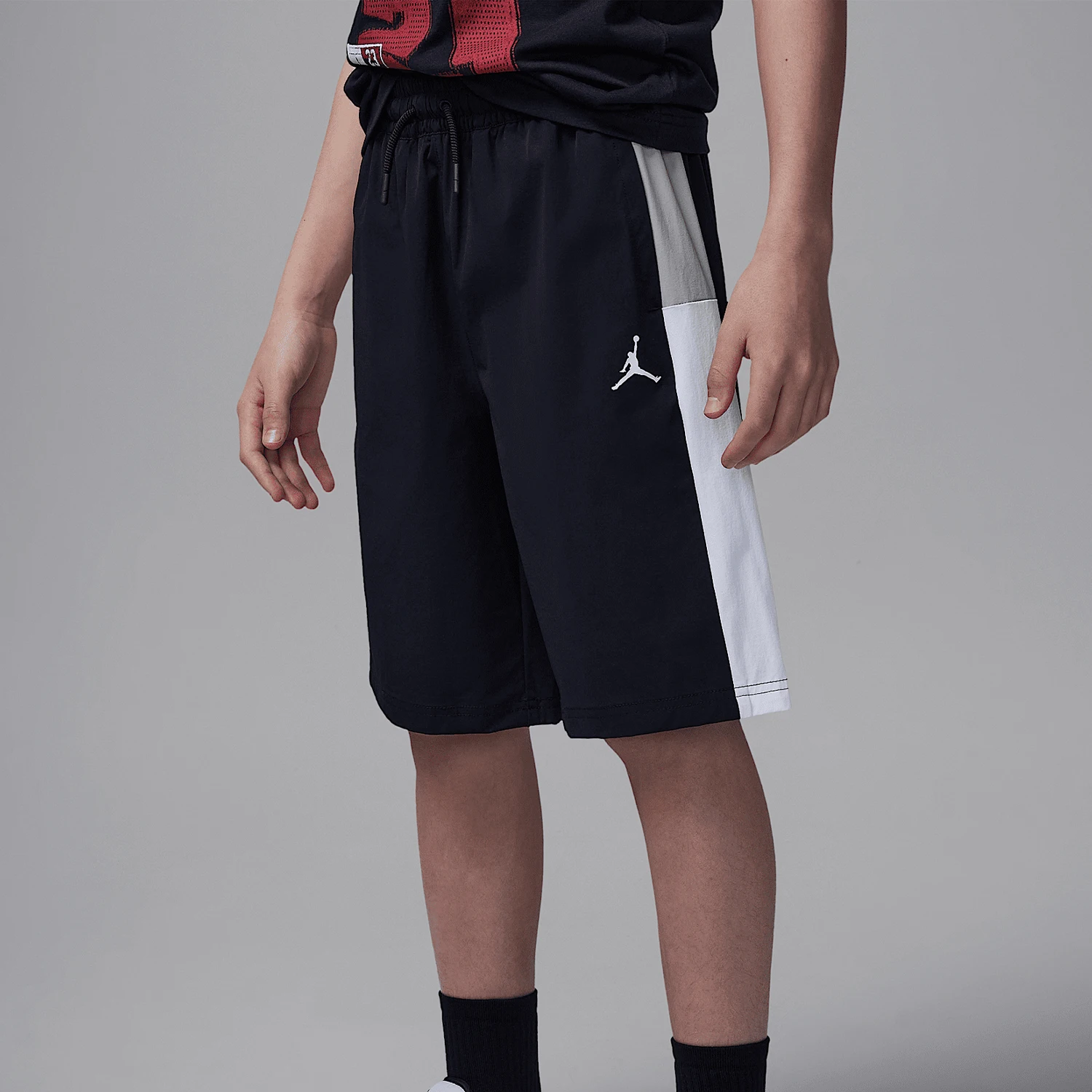 

Спортивные тканые дышащие шорты Nike Authentic JORDAN для детей старшего возраста II3090-010