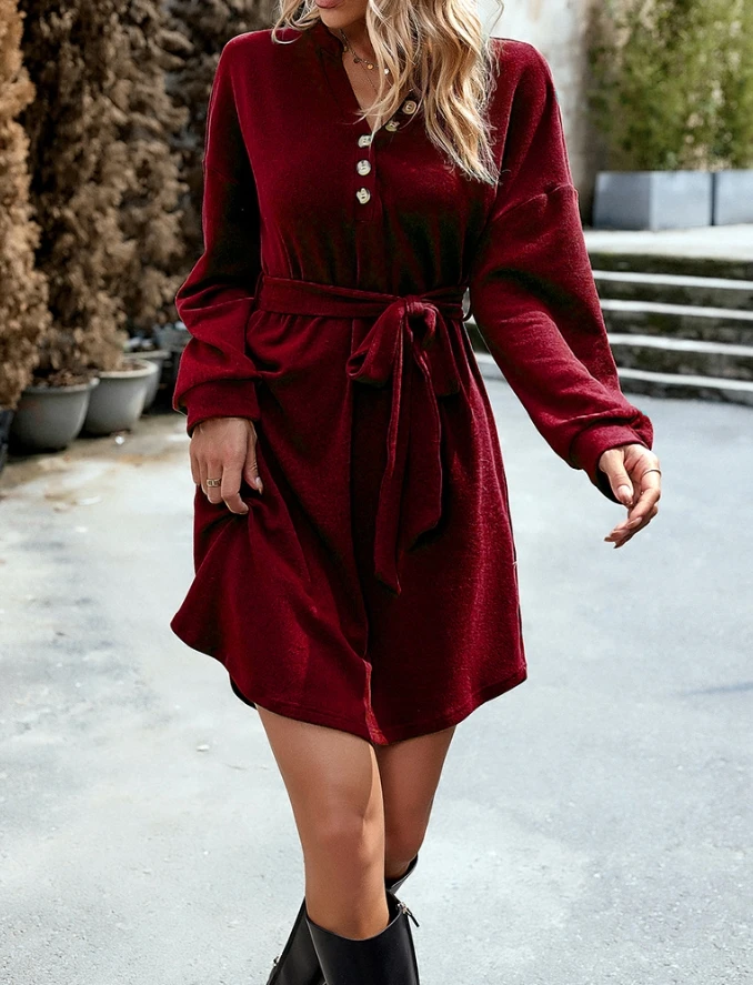 

Wuchang West Girls' Spot New 2024 Hot Selling Single Color V-Neck Button Design Long Sleeve Lace Knitted Mini Dress