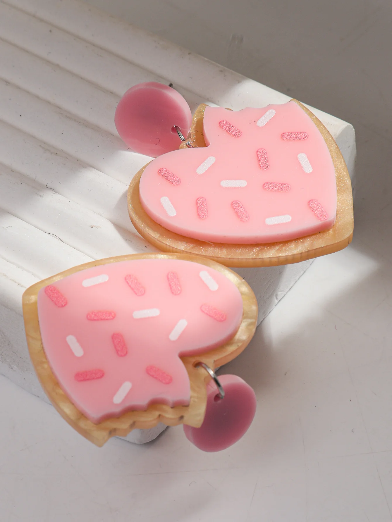 New Glitter Love Heart Acrylic Earrings for Women Cute Pink Love Cookies Dangle Earring Statement Jewelry Valentine\'s Day Gifts