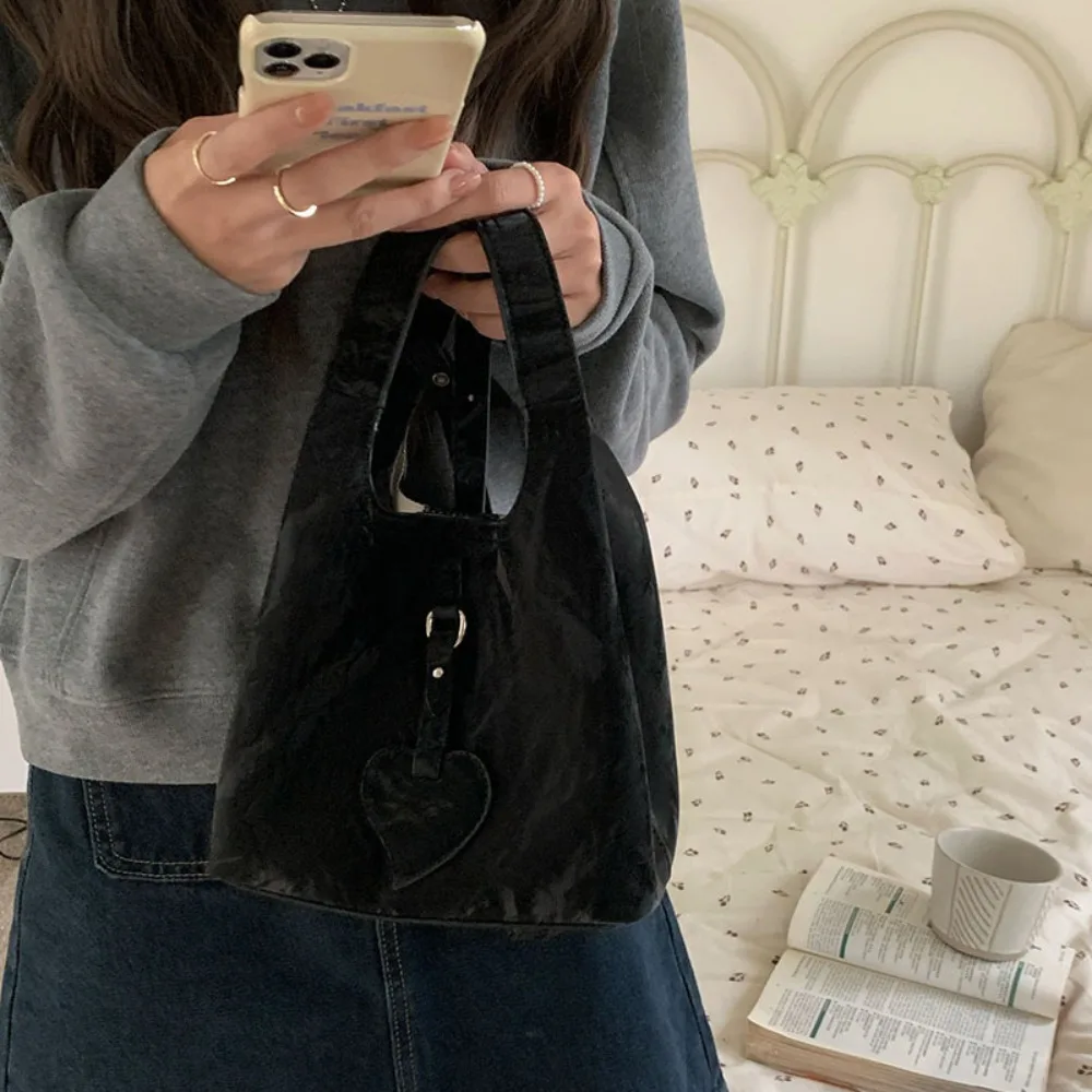 

Trendy PU Leather Love Handbag Korean Style Elegant Women Bucket Bag Casual Leisure Shoulder Bag Women