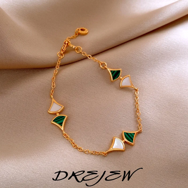 

DREJEW Ginkgo Leaf Bangles for Women European and American Retro 2025 New Fashion Style Bangles Simple Gold Plating Jewelries