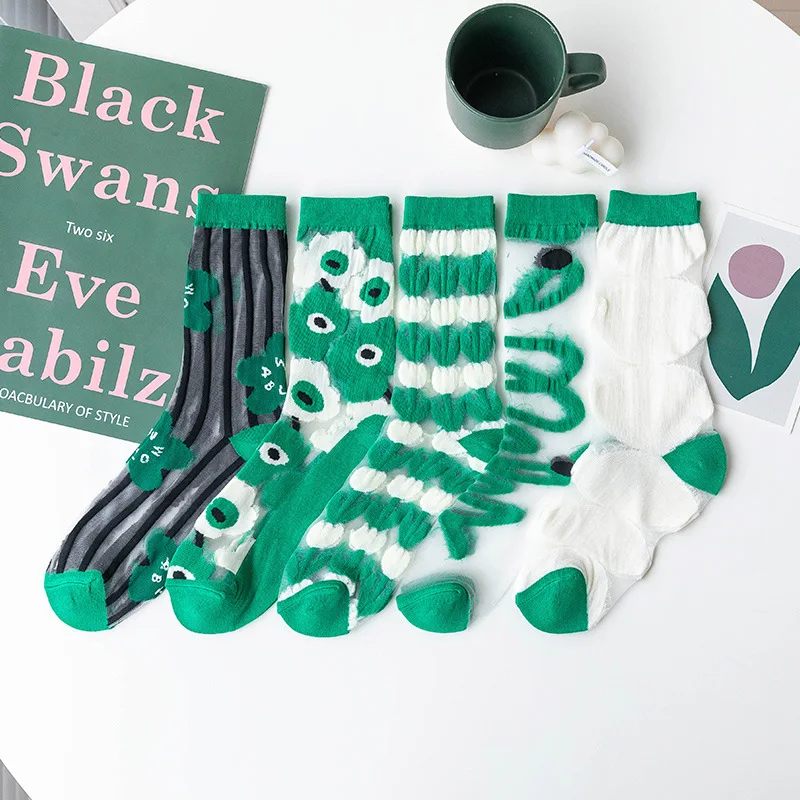 5 أزواج من الجوارب الصيفية الطويلة المصنوعة من القطن بجزء سفلي من الكريستال الأخضر مع تطريز من الألياف الزجاجية جوارب نسائية قابلة للتنفس ومضادة للخطاف من الحرير