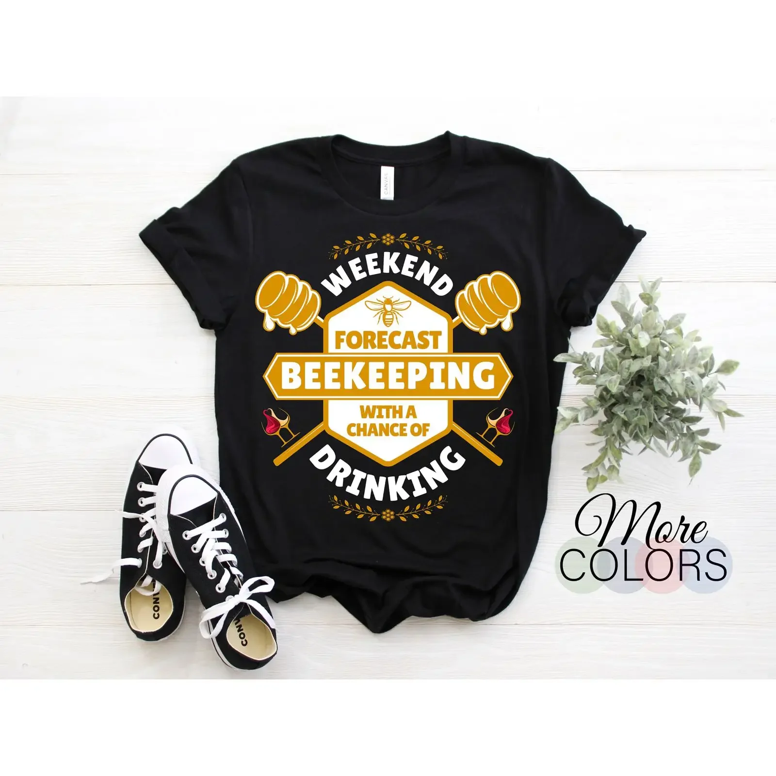 Weekend Forecast Beekeeping With A Chance Of Drinking T Shirt Funny Beekeeper Honey Lover Dad Grandpa vintage Washed Versatile