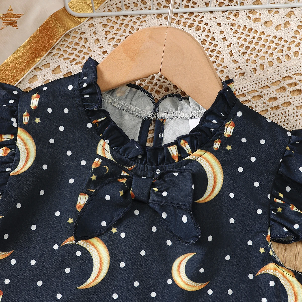 3Pcs Ramadan Girls' Set Small Stand Collar Moon Printed Top+Pants+Belt Set Suitable for 2-7-year-old Child Girls' Festival Set