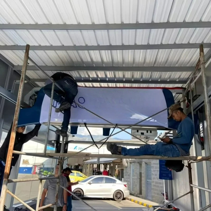 Mobile Phone Control Global Certification 100% Dry Car Automatic Car Wash Machine