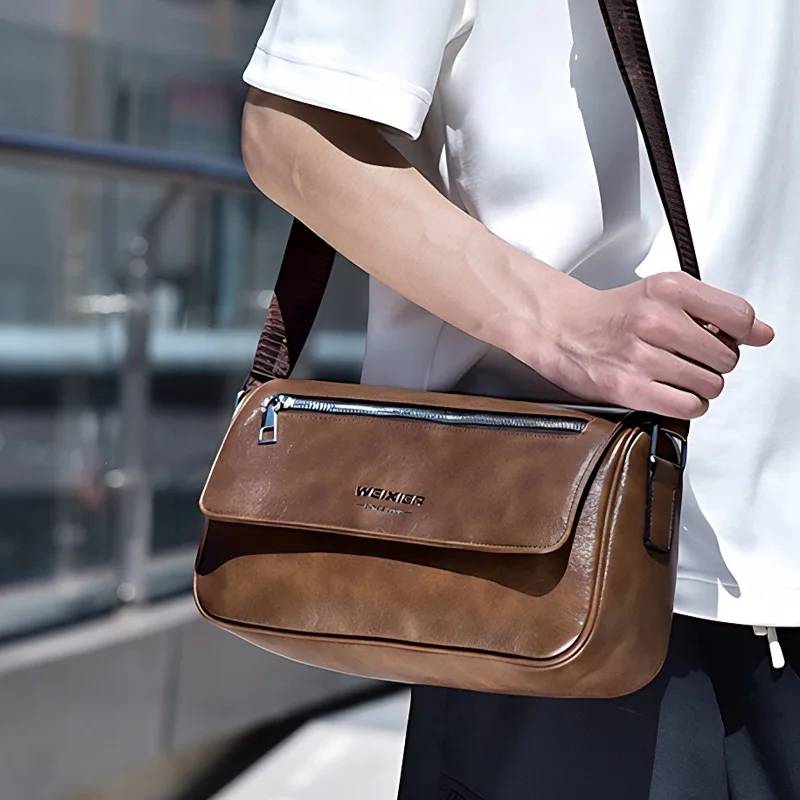 

Men's fashionable crossbody bag high-end waterproof shoulder bag large capacity postal commuter bag