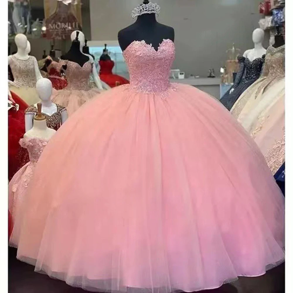 

Pink Ball Gown Quinceanera Dresses Tulle Appliques Sweetheart Prom Birthday Party Gowns Formal Occasion Vestido De 15 Anos