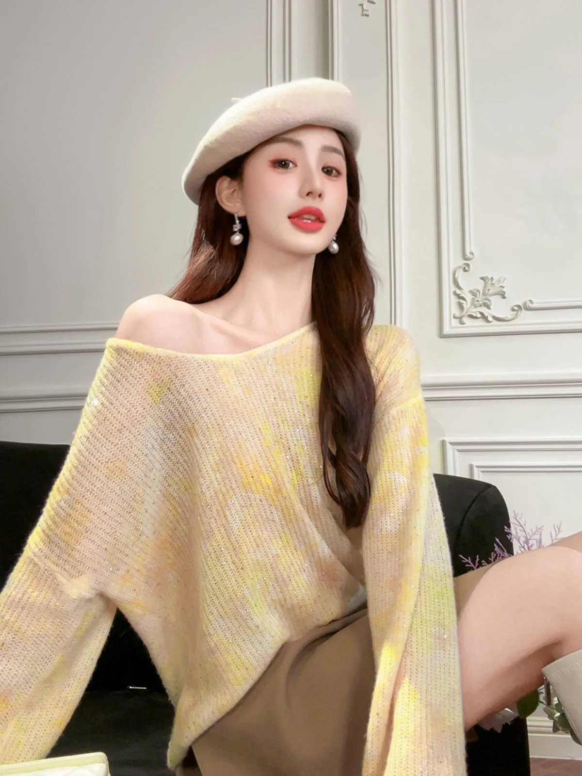 

Handmade Diamond Embellied 90% Merino Wool Women's V-ne Sweater Ele Spring Faion Casual Comfortable Fit