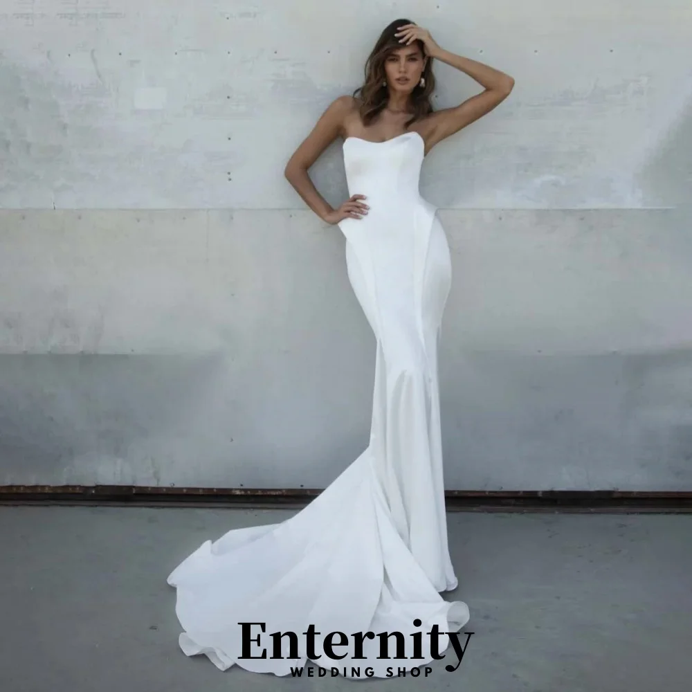 

Customized Elegant Strapless Wedding Dress Exquisite Satin Ruched Bridal Gown Sleeveless Wedding Gown vestidos de novia