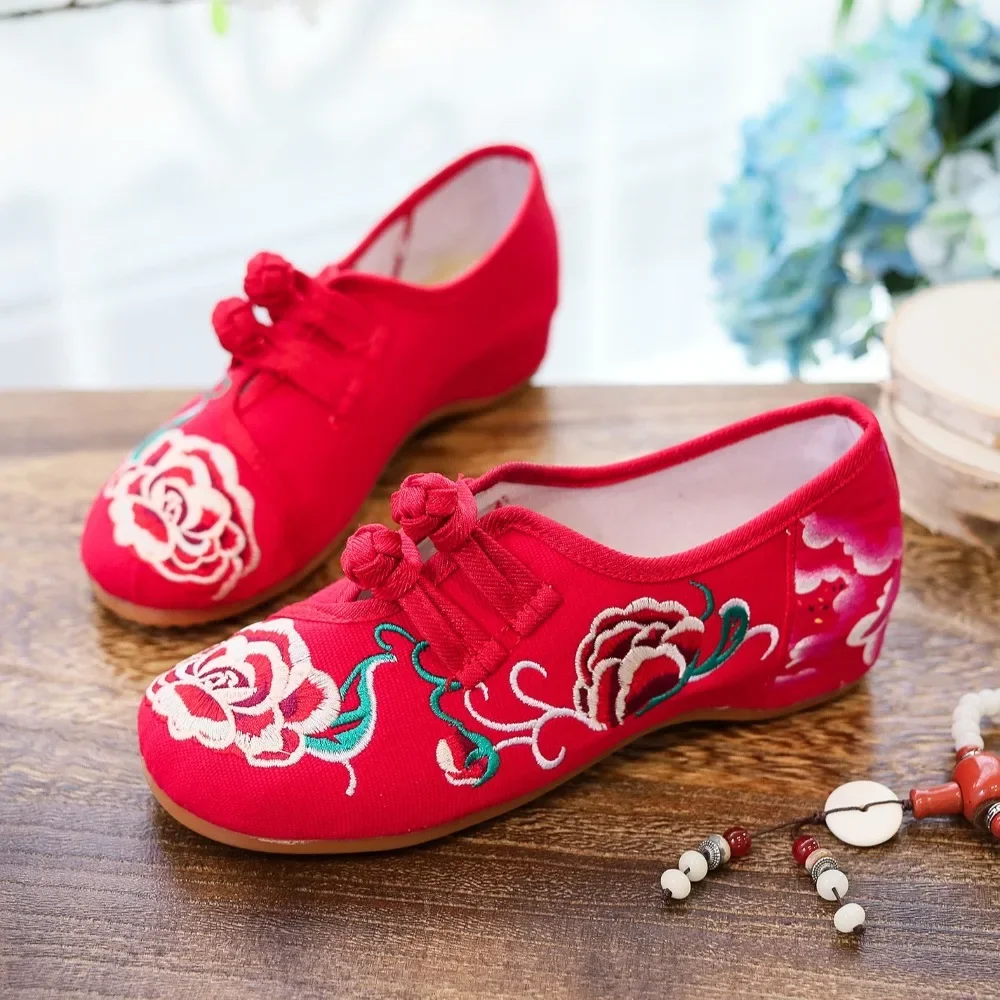 Women\'s Shoes Fashion Vintage Elegant Ethnic Style Embroidery Streetwear Chinese Style Casual Shoes for Women Hanfu Comfortable