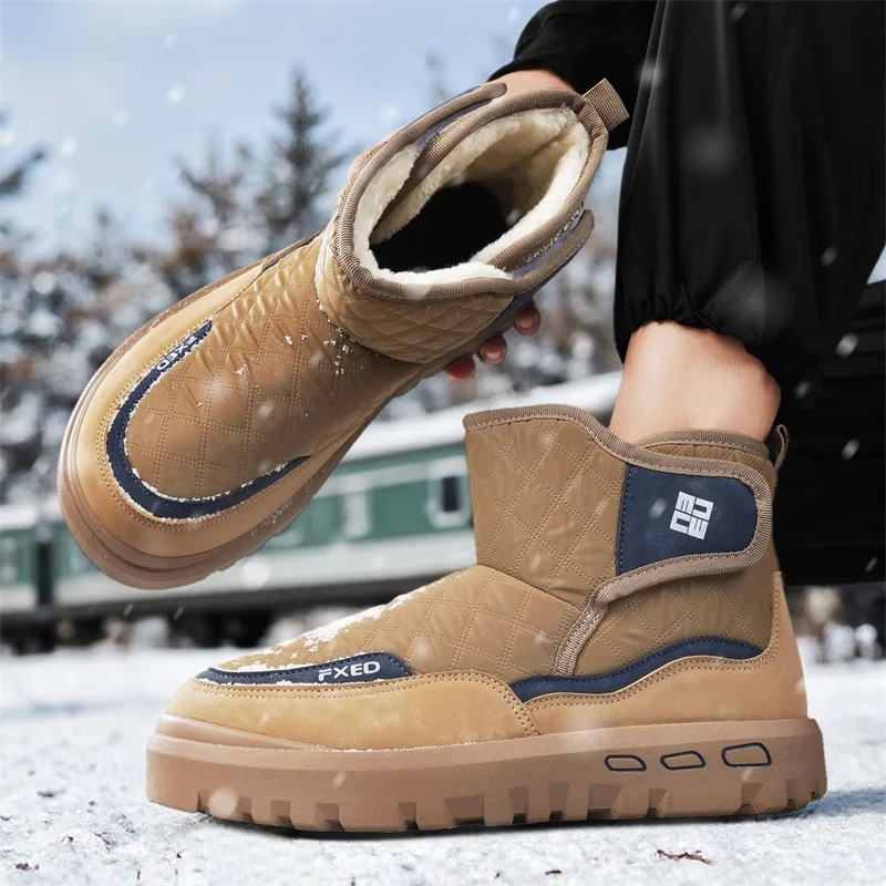 Otoño e Invierno, zapatos casuales de moda gruesos de piel cálida, zapatos de algodón gruesos de media pantorrilla con forro de piel para panaderos, botas de nieve para hombres