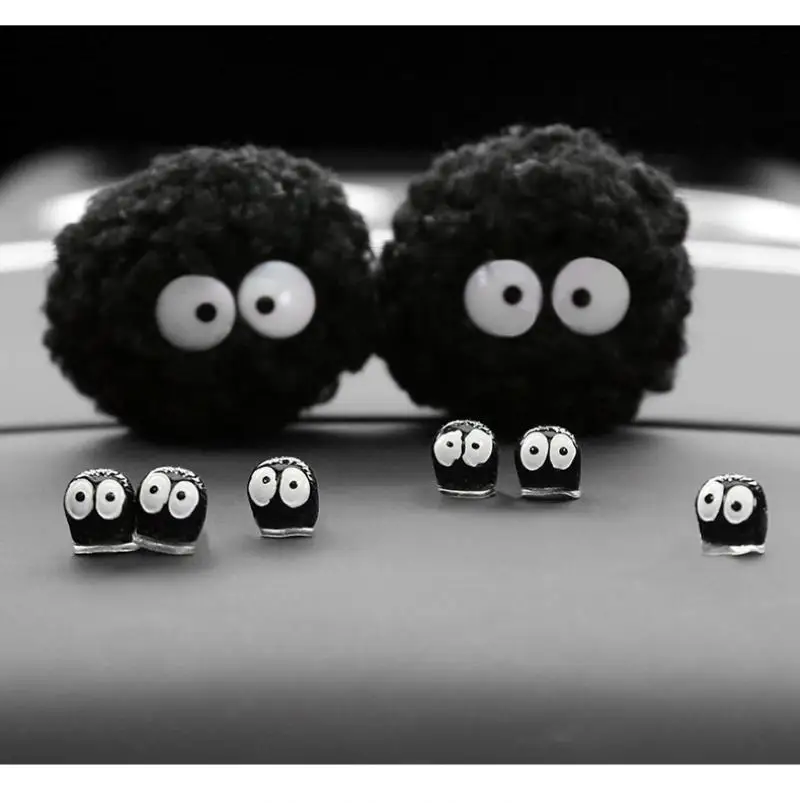 Kawaii Susuwatari Fairydust Car Hook Cartoon Small Briquettes Car Seat Back Hook Organizer Storage Holder Decoration Interior