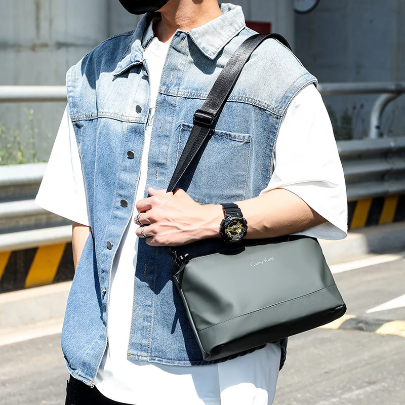 Trendy Men\'s  Crossbody Bag Lightweight Summer Casual Large Capaci Commuter oulder Bag Nylon Material Zipper Closure