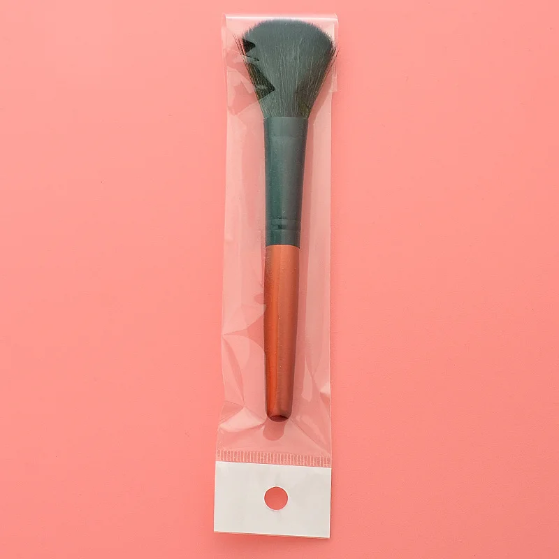 1Pc Makeup Brushes Powder Blush Brush Foundation Concealer Contour Powder Brush Make Up Brushes Cosmetics Beauty Tools for Women