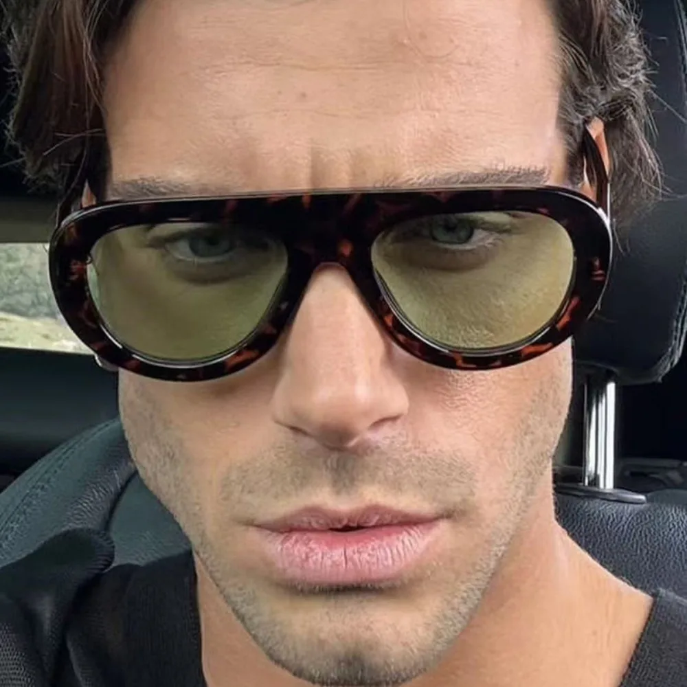 

Personalized Lightweight Large Frame Sunglasses Fashion Punk Wide Legs Sun Glasses Vintage Leopard Print UV400 Eyewear Outdoor