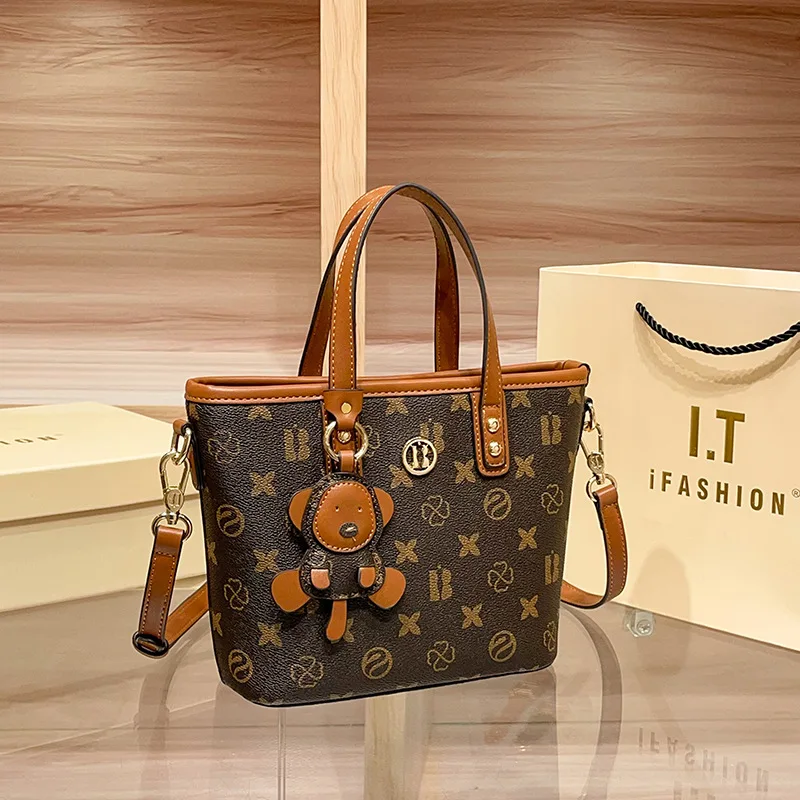 

Minimalist High-End Diaper Bag Women Crossbody Messenger Bag Luxury Designer Handbag Elegant Leather Large Capacity Tote Bag