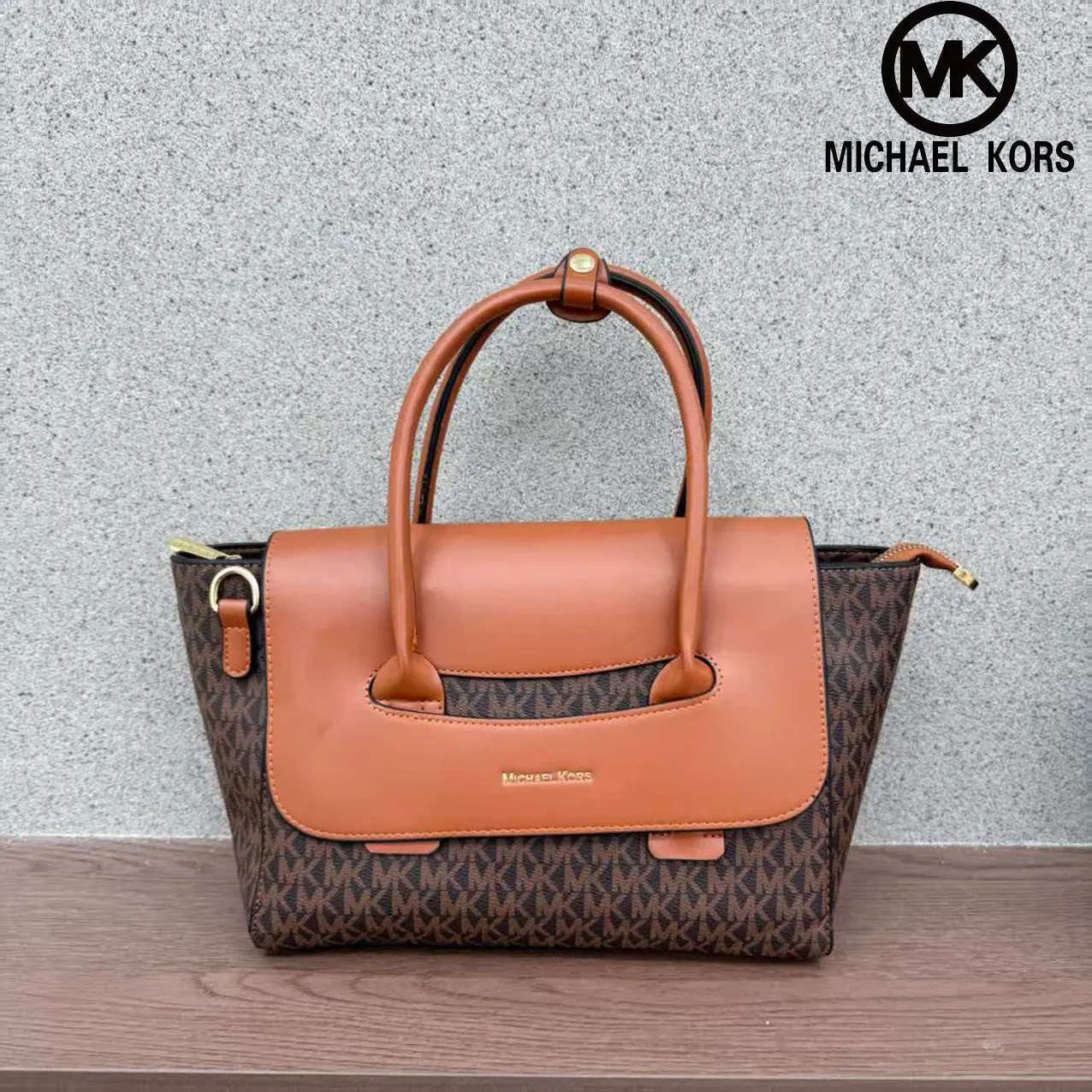 Brand new high-quality Michael Kors women's tote bag, large travel bag, and crossbody bag ...