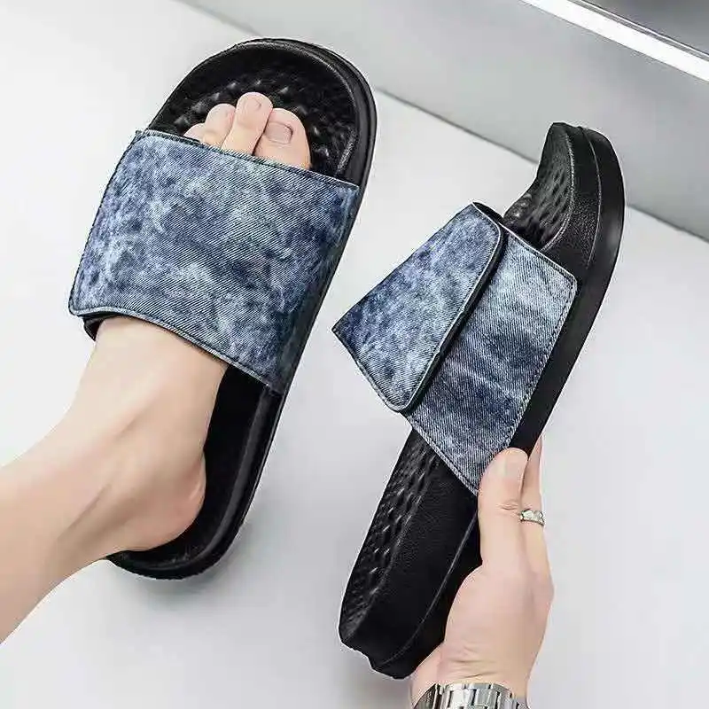 

2026 Summer fashion new vintage simple slippers perfect for outdoor use with soft and lightweight soles very comfortable
