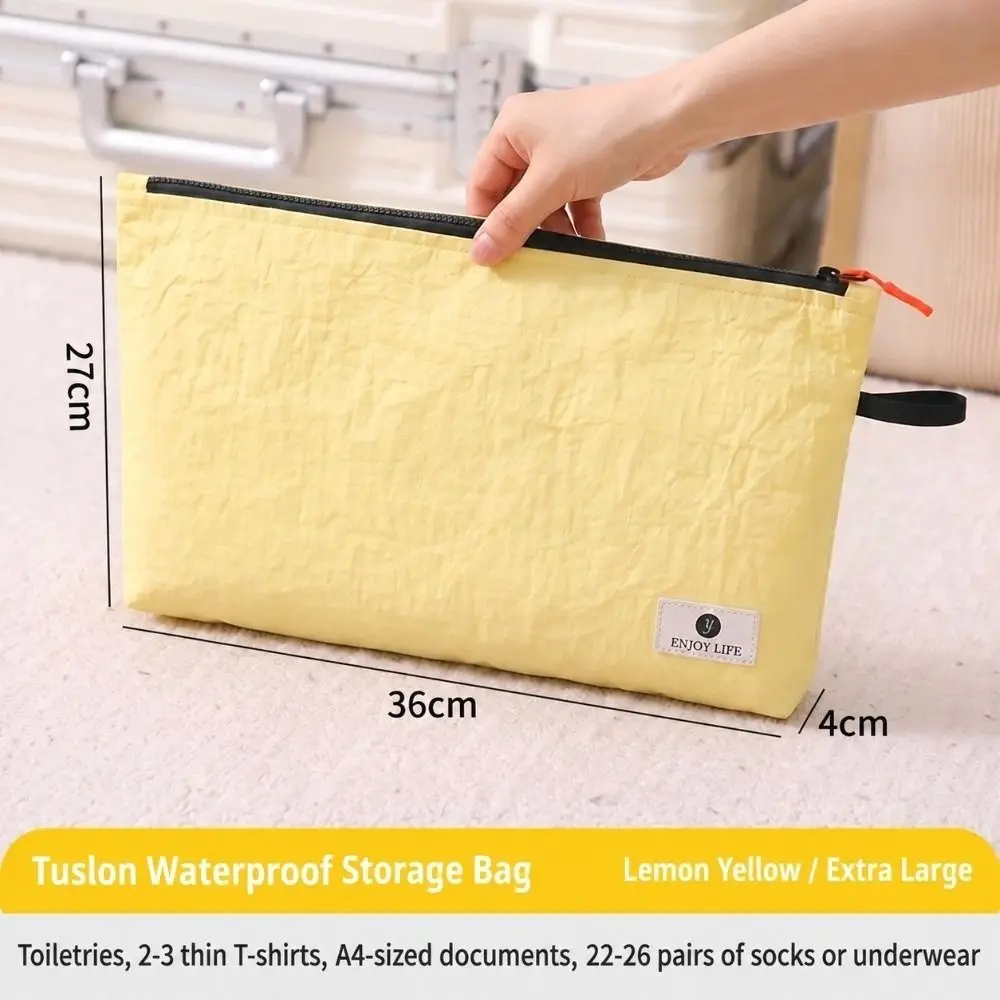 Lightweight Waterproof Travel Pouch Waterproof Large Capacity Cosmetic Pouch Zipper Closure Clothes Organizer Bag