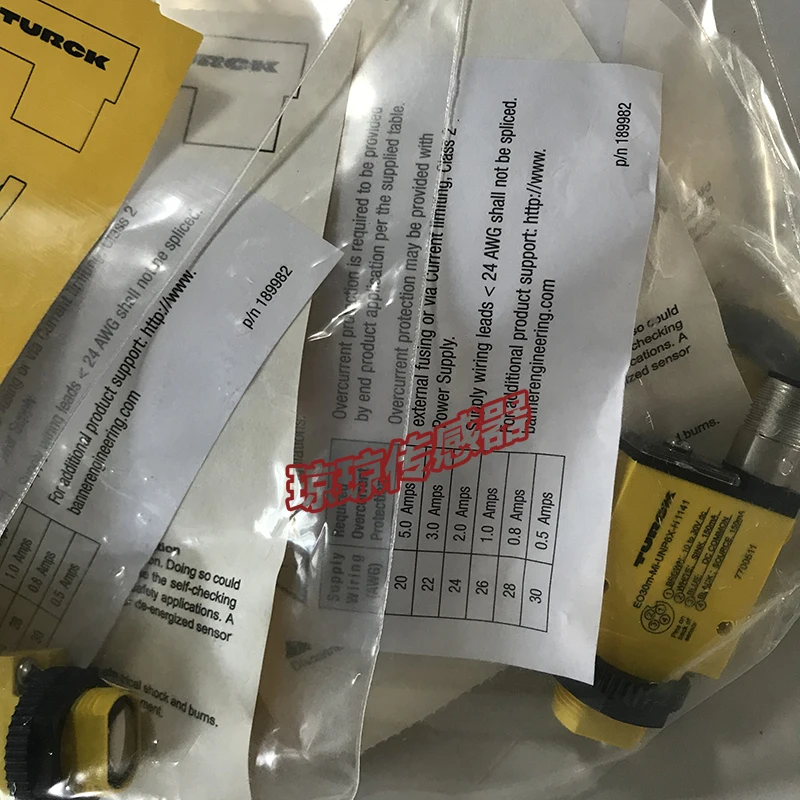 Turck Photoelectric Switch Sensor EO30M-MI-UNP6X-H1141