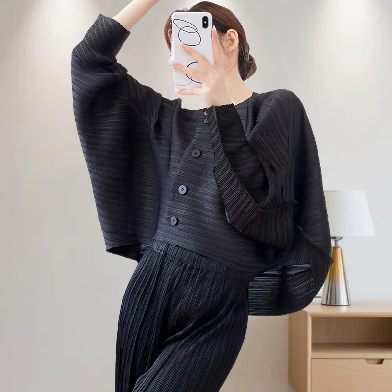 

2025 New Miyake Coat Loose Solid Color Pleated Long Sleeve Tops Simple Single Breasted Cardigan Jacket Women's Wrinkle-Free