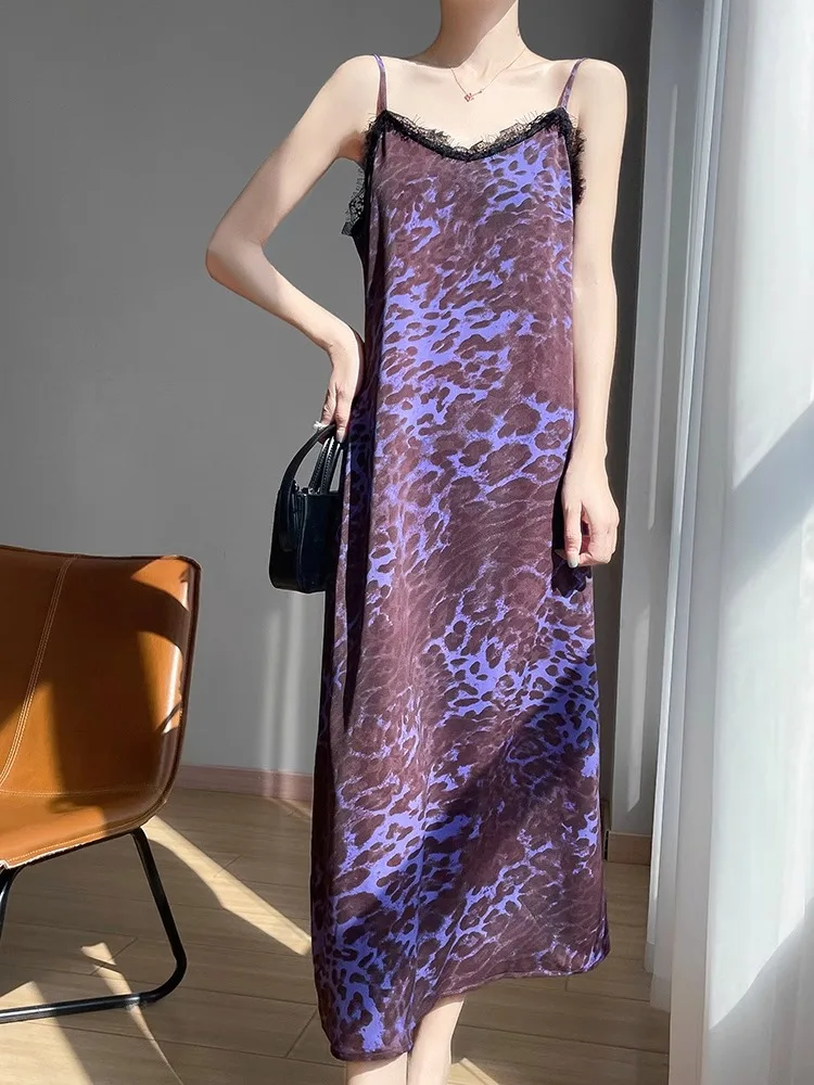 فستان صيفي 2025 بياقة على شكل V مع تطريز دانتيل وحزام بدون أكمام طويل فوق الركبة بنقشة الفهد بتصميم ريترو على شكل حرف A #5