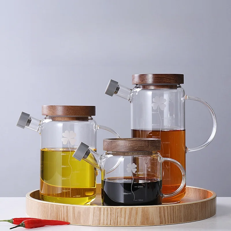 550/750ML Wooden Lid+glass Material Graduated Oil Bottle Suitable for Storing Liquid Foods Such As Soy Sauce Vinegar Scented Tea