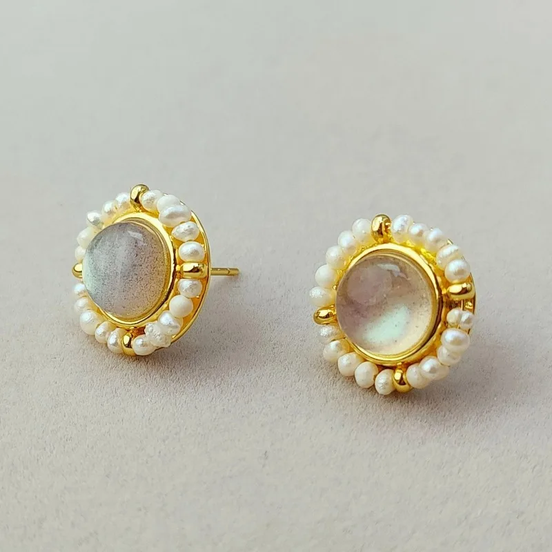 

2025 Autumn Winter New Arrival Natural Mini Pearl Circle Earrings for Women, High-end Temperament, Natural Stone Stud Earrings