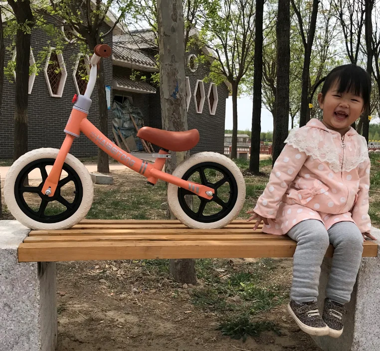 Children's balance scooter Scooter 2-6 years old children's bike pedal free Yo-yo adjustable two-wheeled gift bike