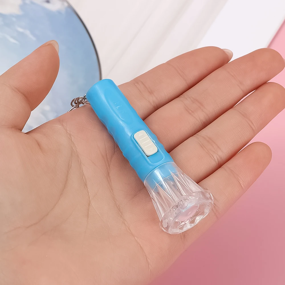 1/5Pcs Mini Keychain Flashlights LED Torch Random Color Children Flashlight Lamp Toy for Kid Birthday Party Gifts Keychain Torch