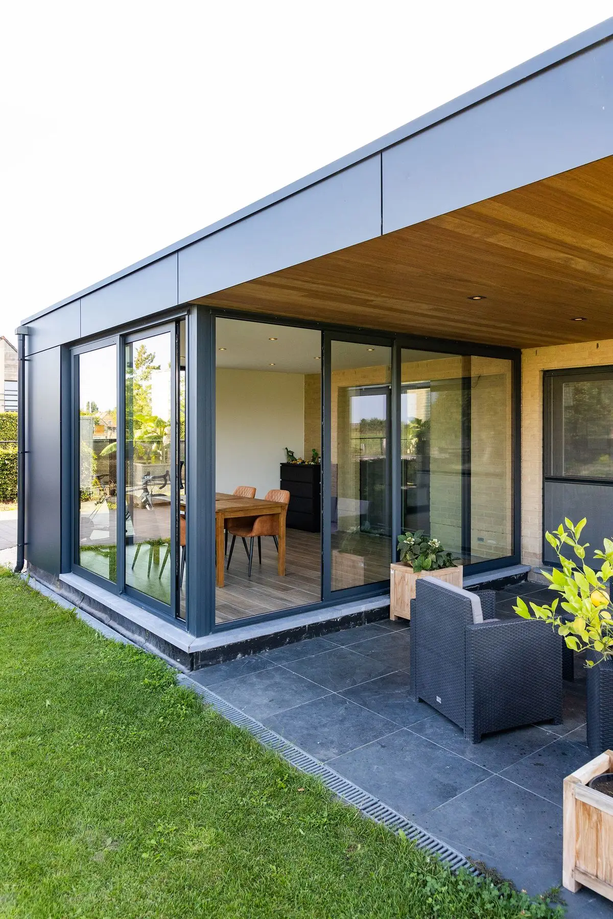 

Sliding Door Full Vision Custom Design Sun Room Double Glazed Door Aluminum Frame Tempered Glass Balcony Patio Sliding Doors