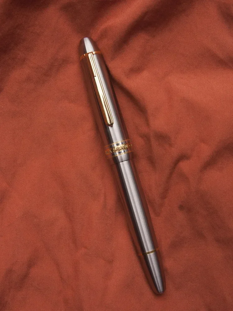 MAJOHN Ti-136 المعادن المكبس قلم حبر سبائك التيتانيوم EF/F/M 0.38/0.5/0.7 مللي متر بنك الاستثمار القومي قلم حبر مكتب الأعمال هدية Luxuris الكاتبين