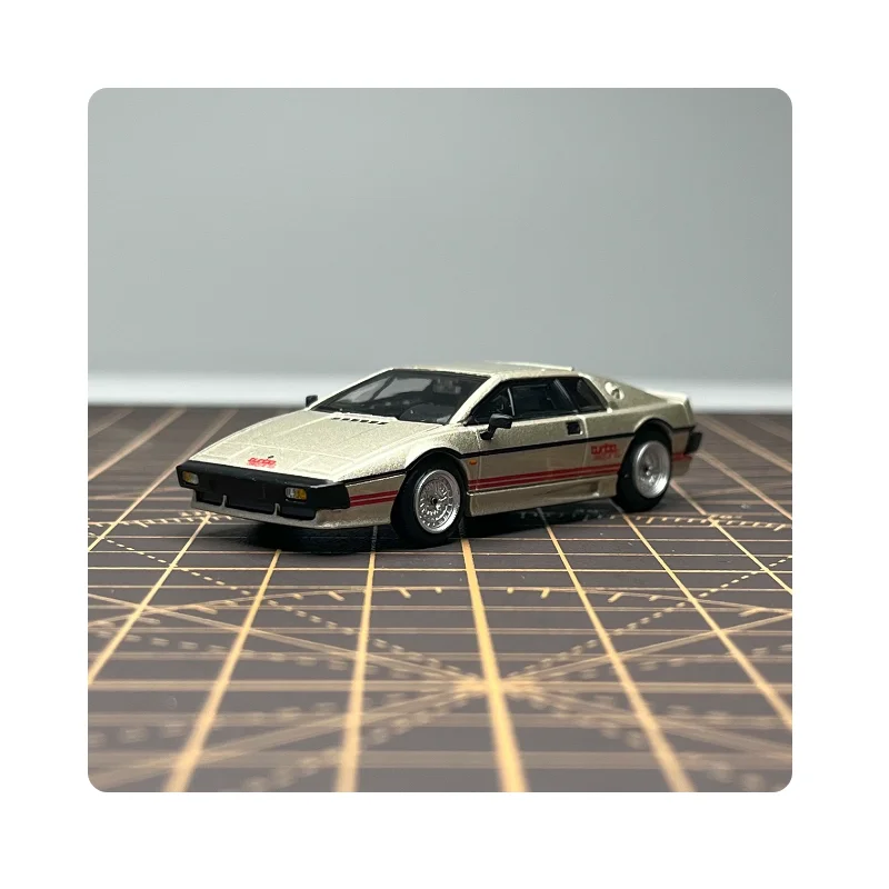 

MINIGT 1:64 Scale Lotus Esprit Turbo 007 Simulation Alloy Car Model Static Display Collectible Toy Gift Souvenir Decoration