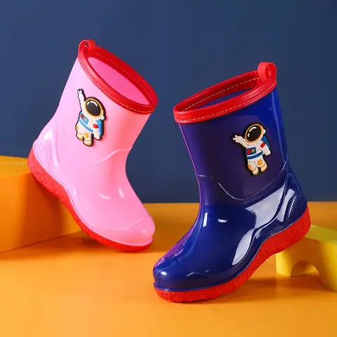 अंतरिक्ष यात्री बच्चों के बारिश के जूते अतिरिक्त बड़े लंबे ट्यूब पानी के जूते लड़कों लड़कियों गर्म लाइन वाले मोटे रबर के जूते नए मॉडल 10 best sales चमत्कारी शिशु - №1