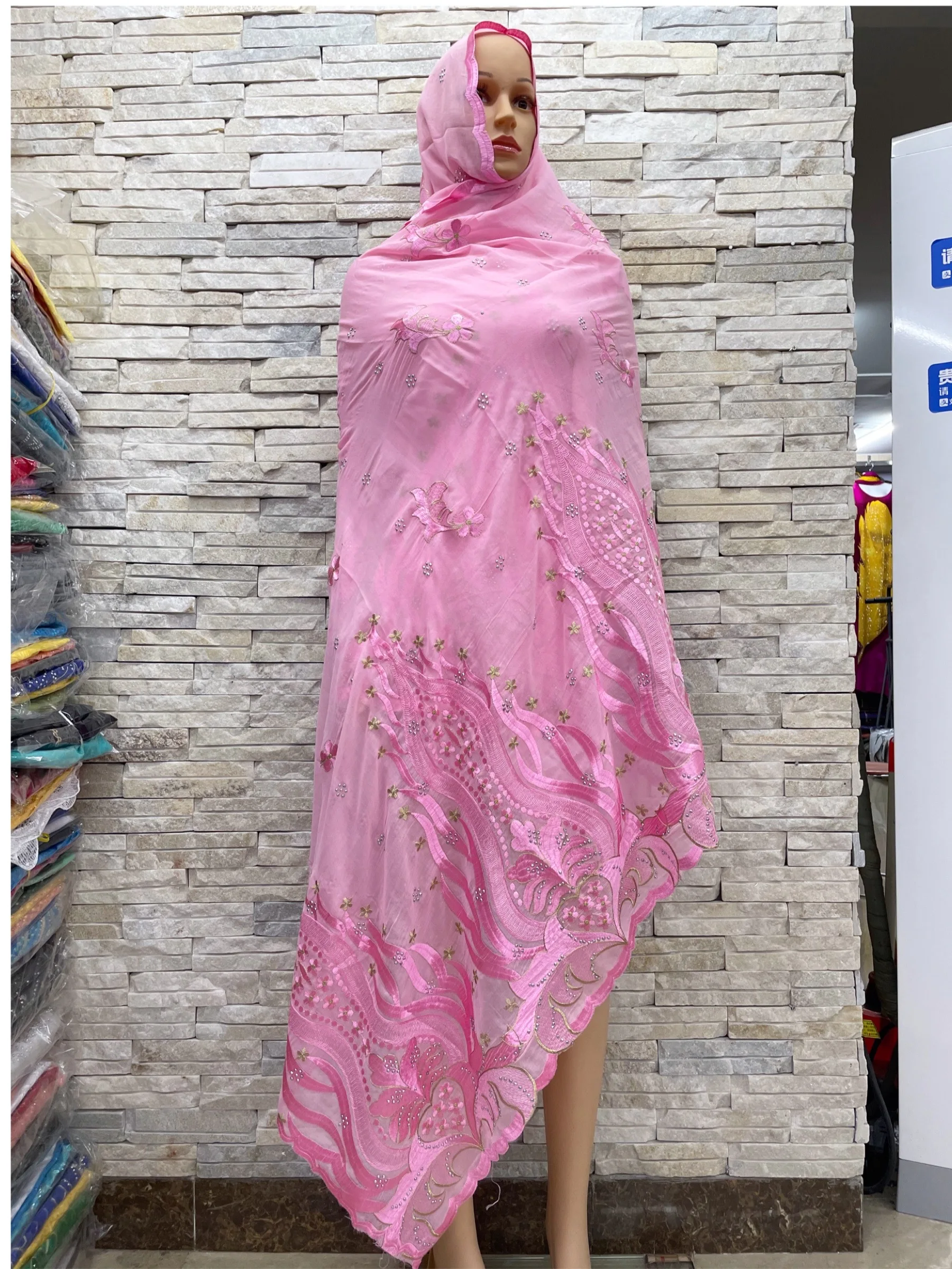 New  Latest Hot Sales 100% Cotton Big Size Scarf African Women Hijab Scarf Hollow Embrodiery Muslim Scarf  For Shawls Pashmina