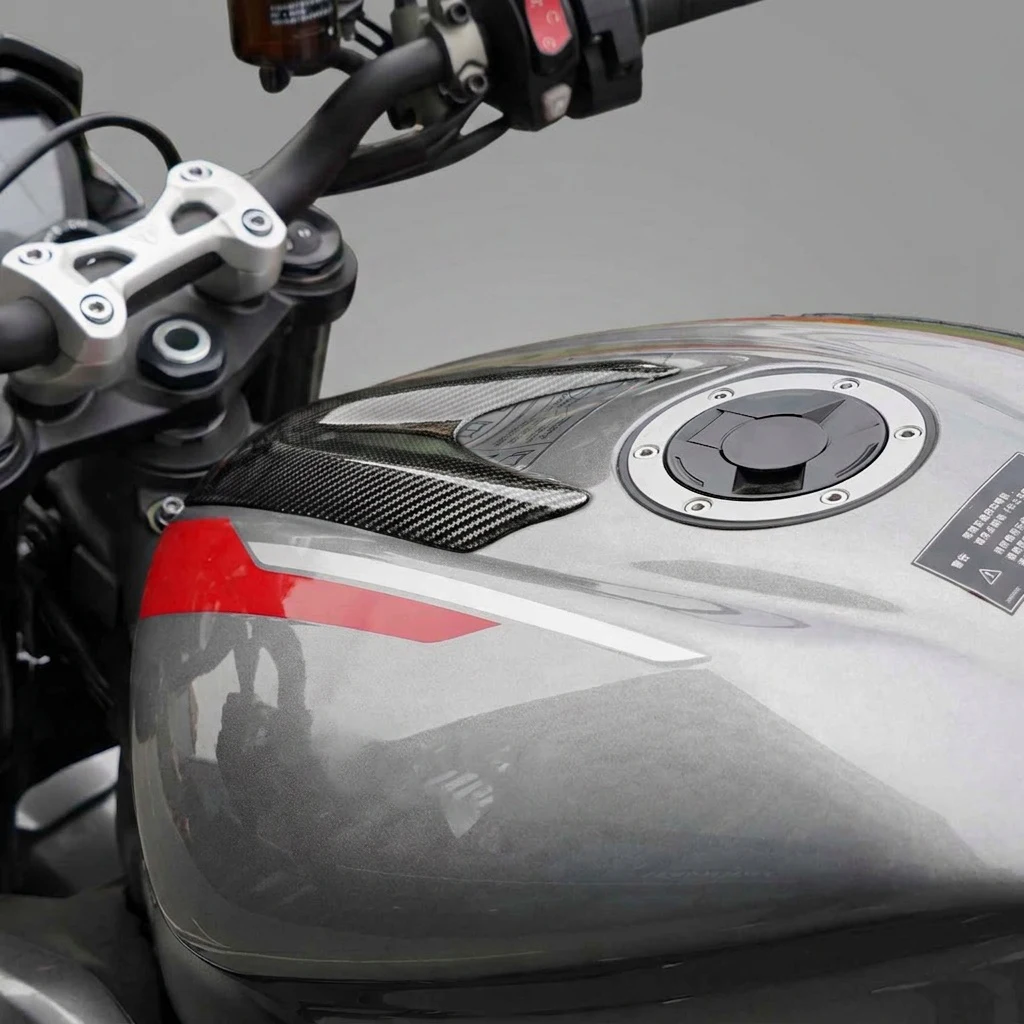 Carbon fiber motorcycle gas tank cover for 2021-2022 Triumph Street Triple 765 3