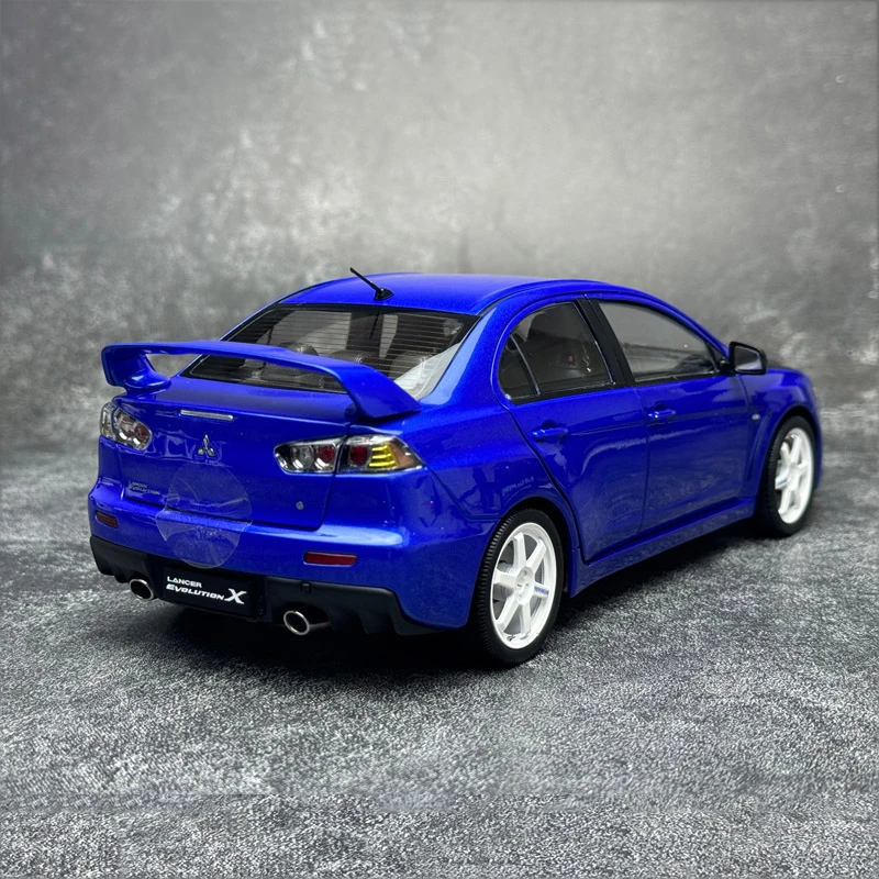 Modèle de voiture modifiée Evolution X EVO 10e génération 1:18, modèle de voiture en alliage moulé sous pression, collection et affichage de voitures jouets en métal