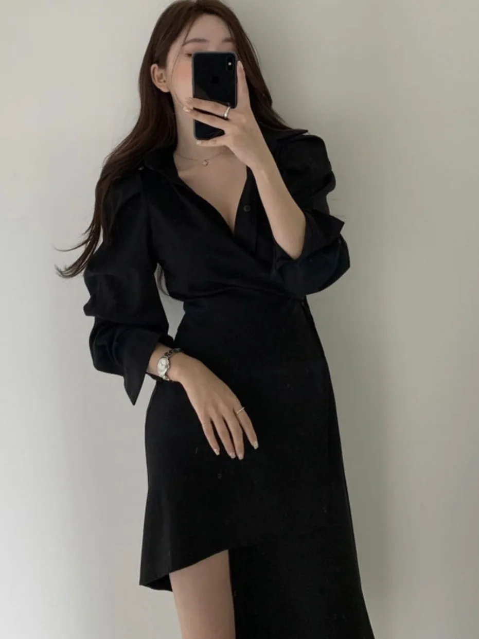 فستان قميص أنيق للخريف المبكر للنساء بزر واحد وياقة مقلوبة وطول متوسط وتصميم غير متماثل بأسلوب ناضج خفيف للارتداء اليومي #4