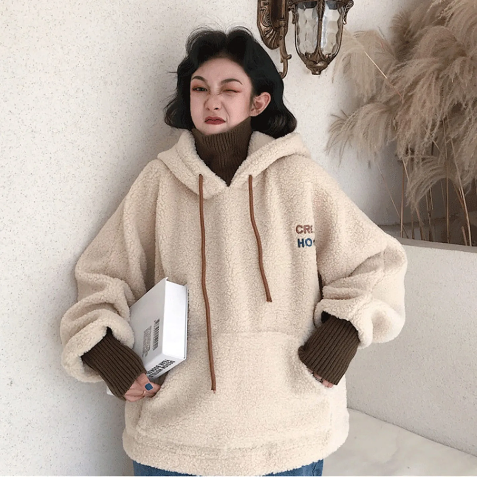 

2024 Autumn Winter Fleece Hoodies Women Korean Style Plush Oversized Hoodie Kpop Ladies Fluffy Sweatshirt