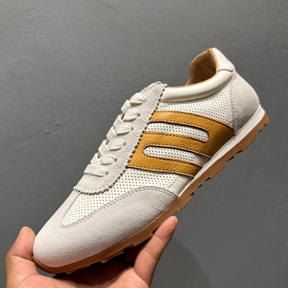 أحذية رياضية مثقوبة جديدة من الجلد قابلة للتنفس، أحذية كاجوال متعددة الاستخدامات من جلد البقر الناعم، أحذية DeTain بنعل ناعم منخفض