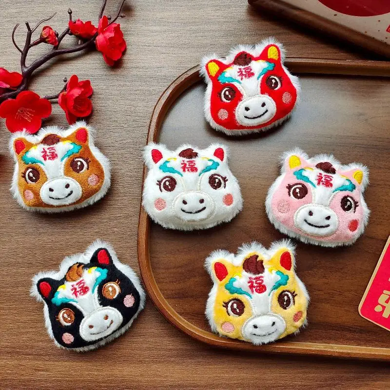 Cartoon Plush Pony Doll Brooch Cute Lucky Little Horse Brooch Year Of The Horse Clothing Pin Jewelry Accessories New Year's Gift