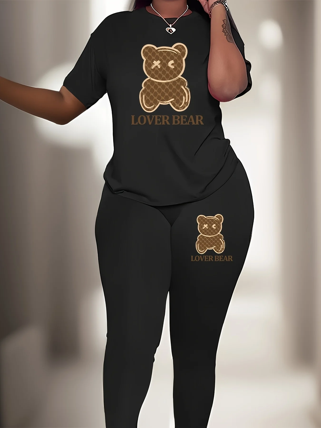 Women\'s Sports Outfit Set, Plus Size Cute Cartoon Bear Print Short Sleeve Crew Neck Top & Pants Fitness 2 Piece Set