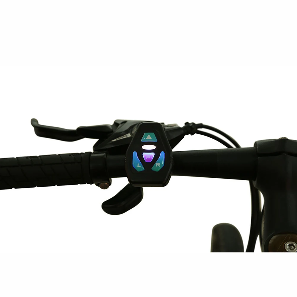 Borsa da ciclismo MTB Indicatore di direzione a LED di sicurezza Telecomando senza fili Bicicletta Guida notturna Corsa Zaini di avvertimento da campeggio