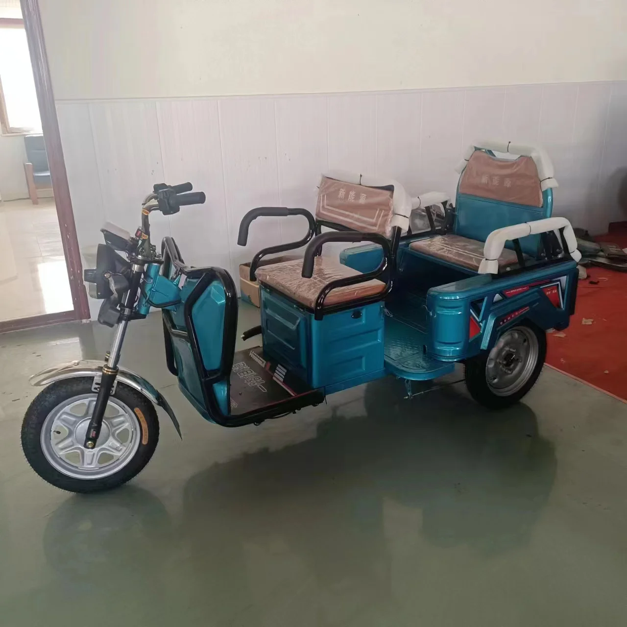 Custom Cheaper Electric Cargo Tricycle Stainless Steel Passenger Tricycle