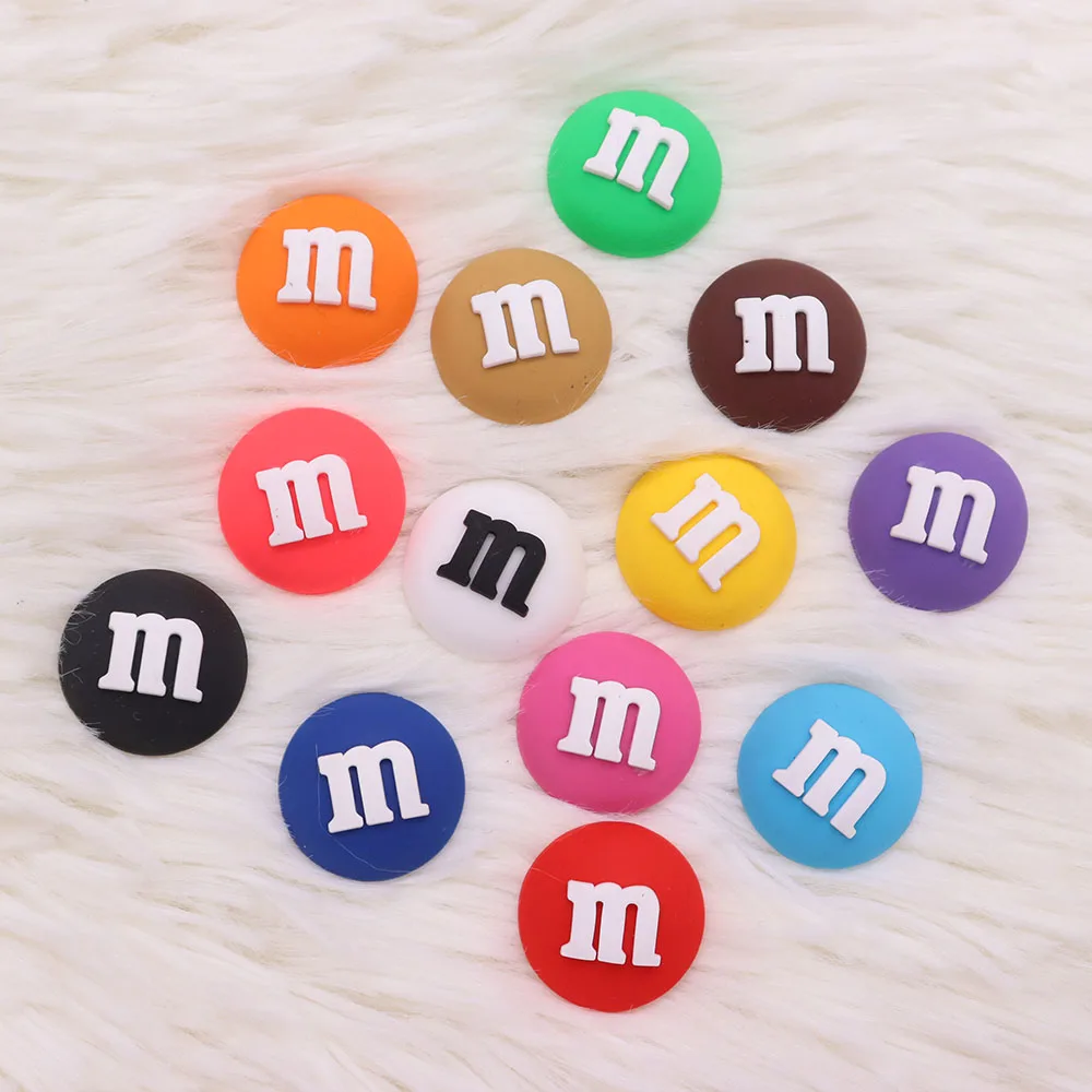 Sell Retail 1-25pcs PVC Shoe Charms Colorful Circular Letter M PVC Accessories Shoes Buckles Fit Wristbands Kids Party Gift