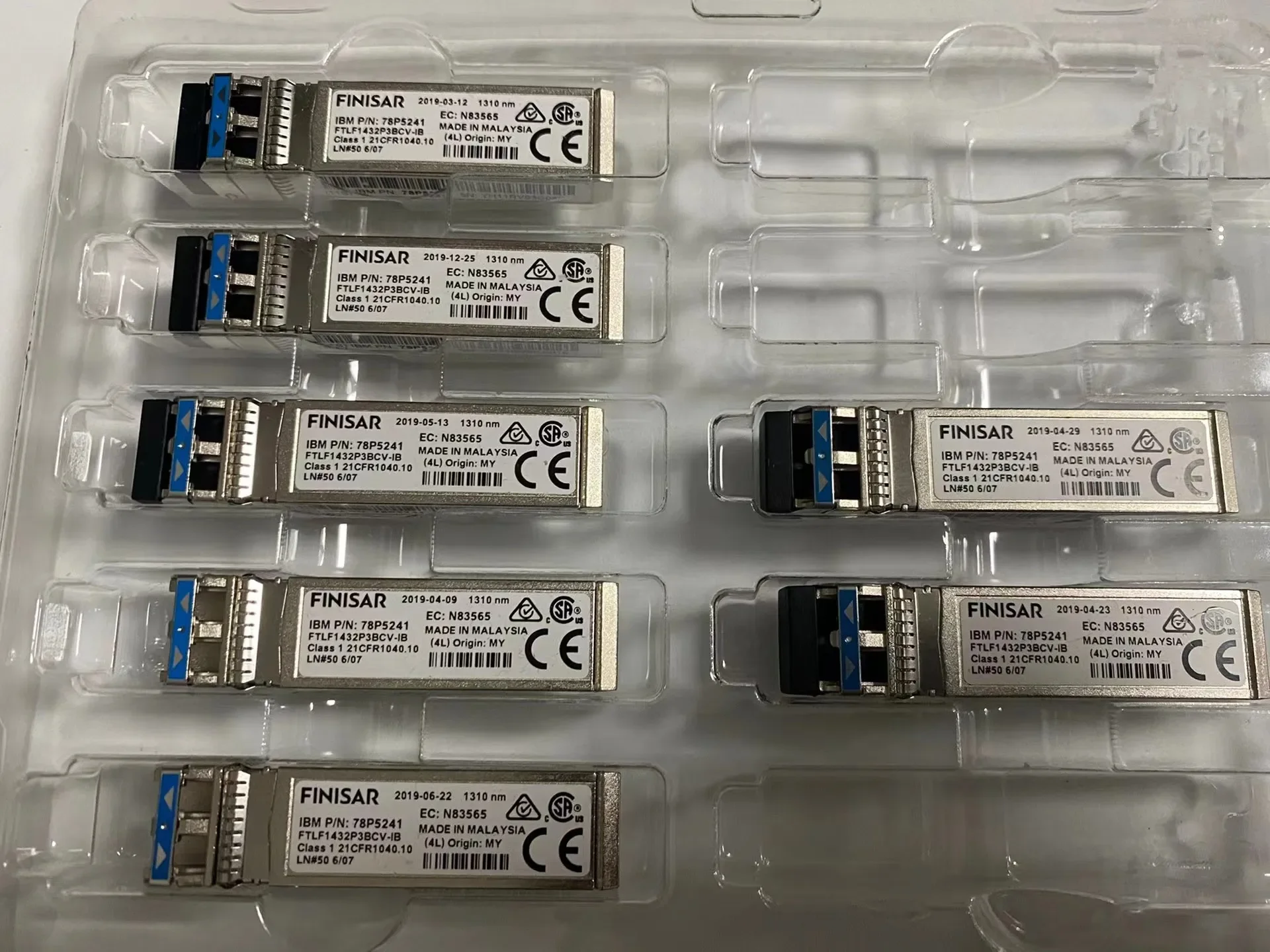 1PCS 32G  SFP optical fiber FTLF1432P3BCV-IB 78P5241 N83565 32GB 1310NM 10KM  LW Single mode optical transceiver